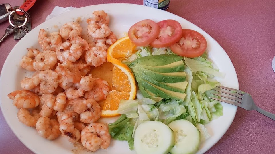Camarones a La Mantequilla